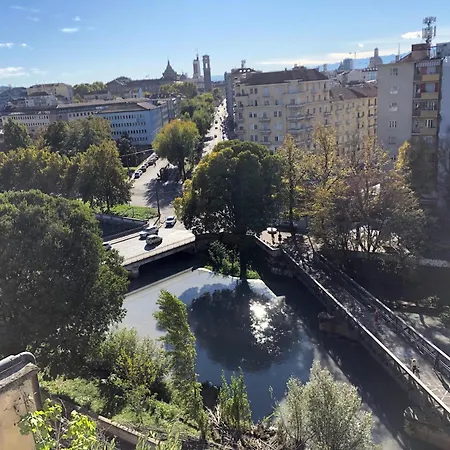 Attico Ellen Terrazza Con Vista トリノ
