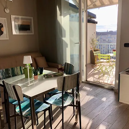 Attico Ellen Terrazza Con Vista